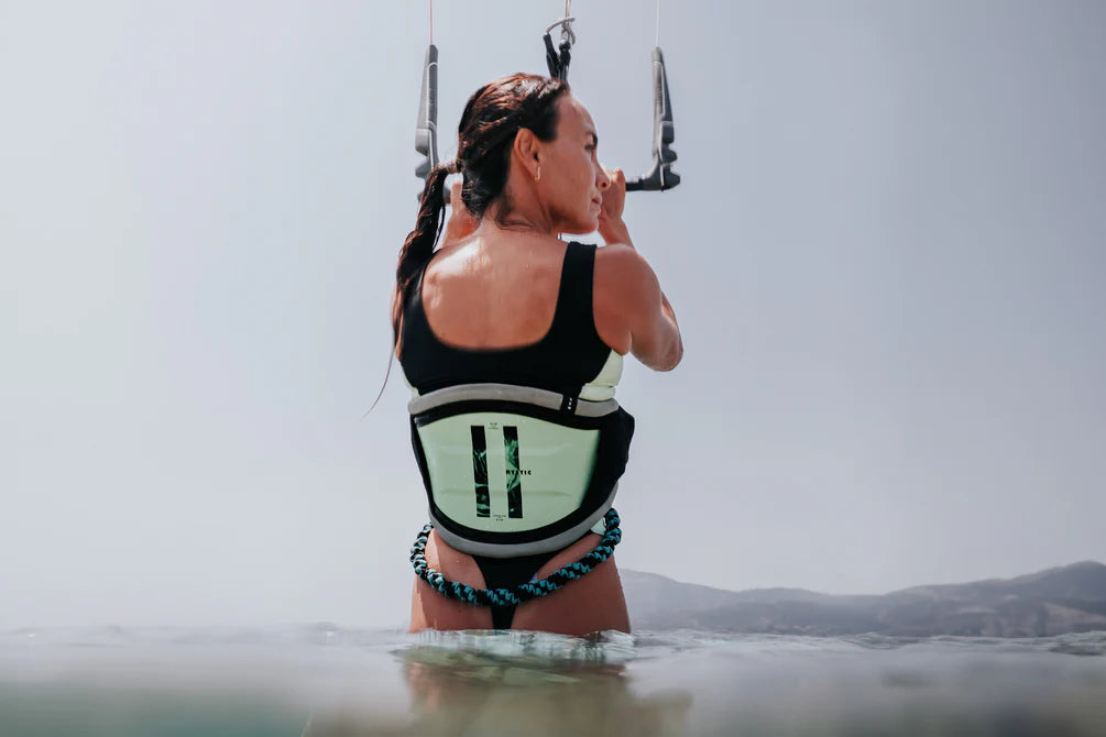 Gem BK Ladies Hardshell Harness